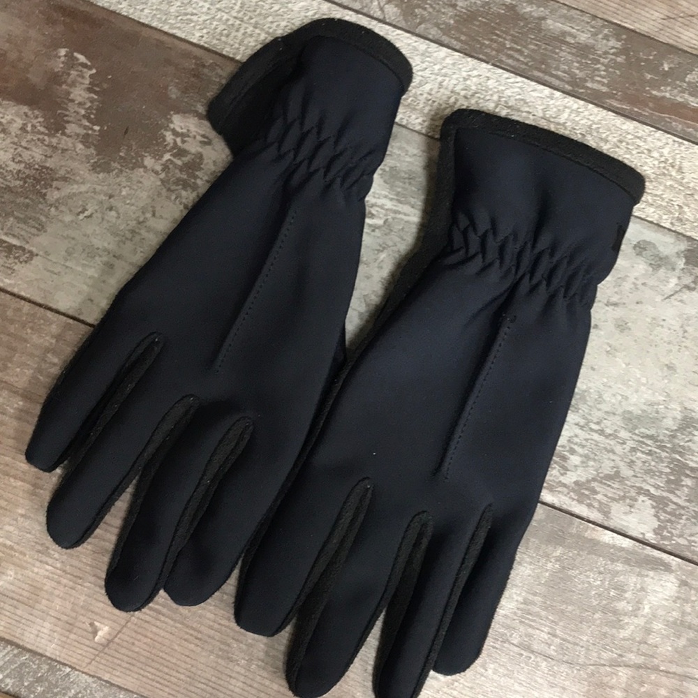 X-large pair of gloves